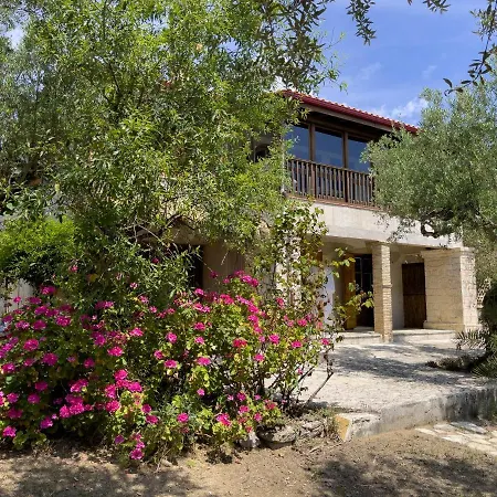 Anta House By The Sea * Lithakia