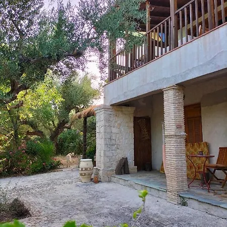 Villa Anta House By The Sea