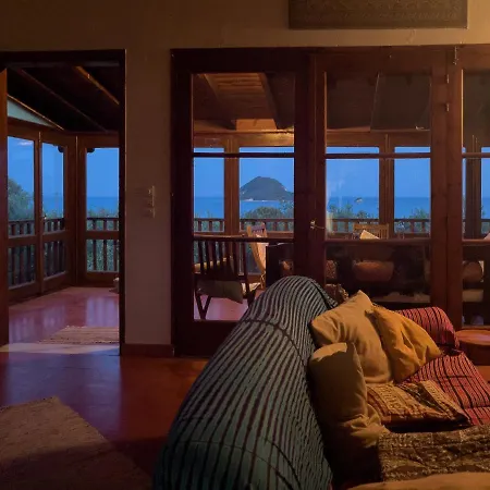 Villa Anta House By The Sea *