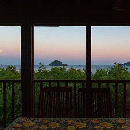 Anta House By The Sea Villa *